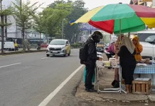 Sarapan Rp10 Ribu Jadi Primadona Pelajar
