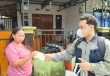 Pemuda Muhammadiyah Kubu Raya Bagikan 3.000 Masker
