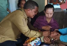 Kadinkes Kubu Raya Minta Orang Tua Tidak Menolak Imunisasi Anak
