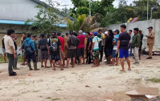 Massa Kembali Geruduk Kantor PT FBR, Polisi Minta Massa Jaga Kondisifitas