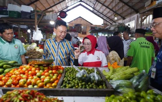 Wali Kota Cek Langsung Harga Bahan Pokok di Pasar Puring