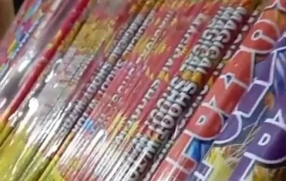 Penjualan Kembang Api Ramadan Ramai jelang Lebaran