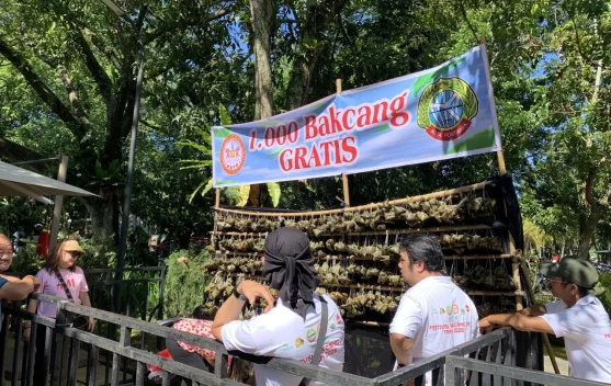Festival Bak Cang Pererat Toleransi dan Keberagaman di Kalbar