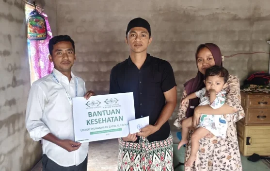 Lazisnu Pontianak Salurkan Bantuan Kesehatan untuk Muhammad Zafir Al Fathan