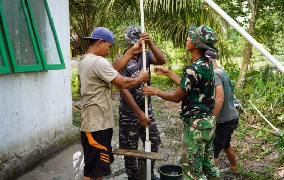 TMMD Sambas Percepat Pembangunan Sumur Bor untuk Kebutuhan Air Bersih Warga