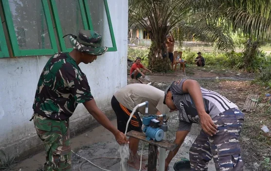 Air Bersih Mengalir, Warga Tempapan Hulu Rasakan Manfaat TMMD