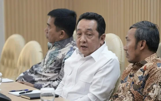 Yuliansyah Sukses Hadirkan Listrik di Desa Muara Baru Kubu Raya