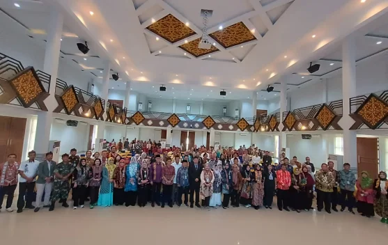 46 Guru Besar Jawa Barat Perkuat SDM Dosen Kalbar lewat PkM Nasional