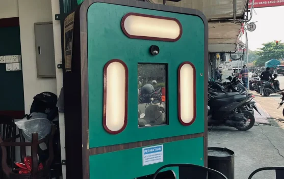 Desain Bergaya Koran Jadi Daya Tarik Baru Photo Booth di Pontianak