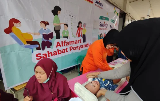 Komitmen Program Alfamart Sahabat Posyandu, Jangkau 8.400 Penerima Manfaat