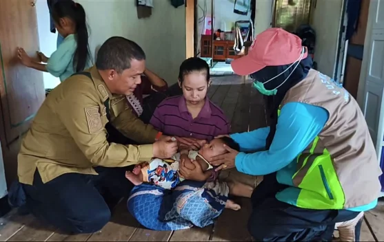 Dekatkan Layanan, Puskesmas Sungai Kakap Sambangi Warga Sepuk Laut