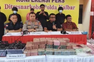 Polda Kalbar Ungkap Peredaran Narkoba, Sita Ekstasi hingga Uang Rp3,85 miliar