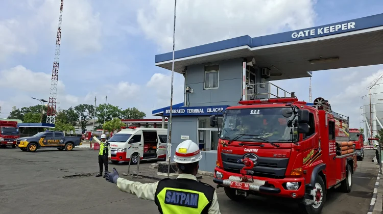 Integrated Terminal Cilacap Gelar Simulasi Keadaan Darurat