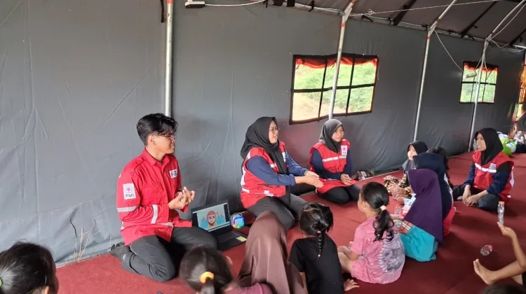 KSR PMI Kabupaten Tegal Terjun ke Padasari, Beri Trauma Healing