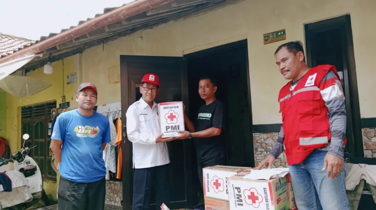 PMI Kabupaten Tegal Kirim Bantuan ke Warga Terdampak Banjir Pasarean