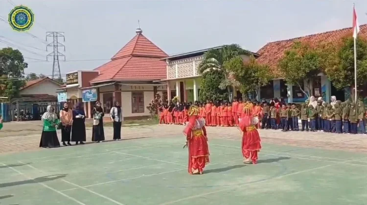 UMP Fasilitasi Siswa SD Rawalo Belajar Bareng Mahasiswa Mancanegara