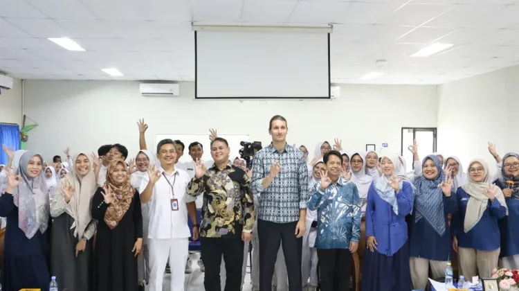 Kuliah Pakar Fikes UMP Buka Wawasan Karier Perawat