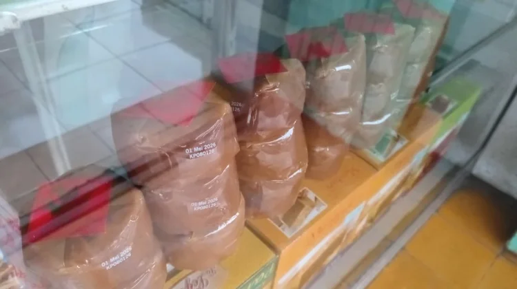 Tradisi Kue Keranjang dan Lampion dalam Perayaan Imlek