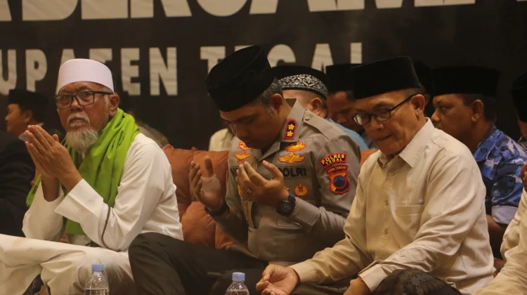 Kapolres Tegal Hadiri Istighosah dan Doa Bersama untuk Warga Padasari