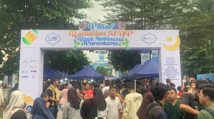 Geliatkan UMKM, UMP Kembali Buka Pasar Ramadan