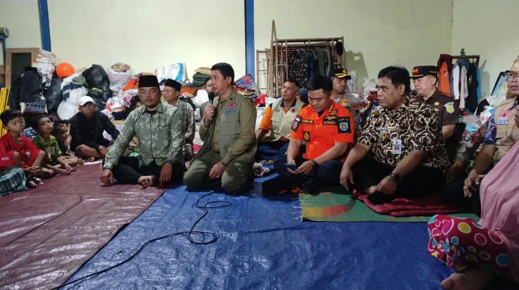 Kepala BNPB Pastikan Kesehatan Warga Melalui Percepatan Pembangunan Huntara