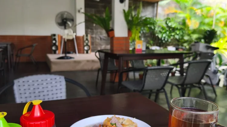 Soto Mie Bogor, Pilihan Sahur Hangat dan Mengenyangkan