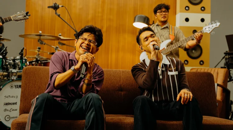 Afgan Hadirkan Album Retrospektif lewat Kolaborasi dengan Teman Teman Musisi