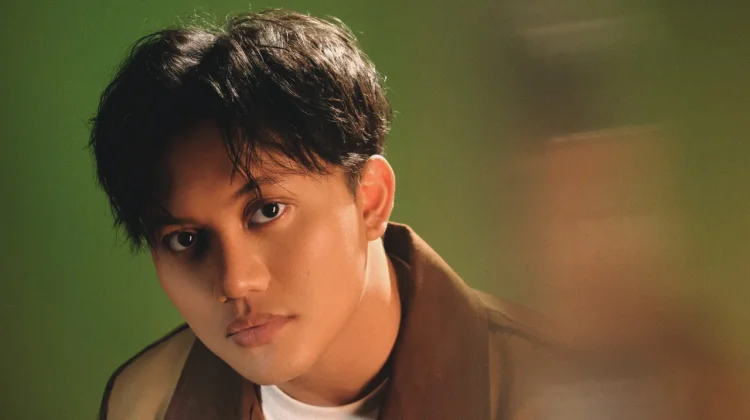 Rizky Febian merilis single terbaru berjudul "Mencinta tanpa Arah".