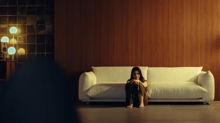 Sempat Hiatus Selama 6 Tahun, Ashilla Kembali Merilis Single berjudul “Hancur Dulu”,