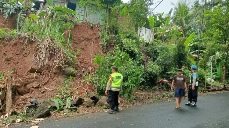 Hujan Deras Picu Longsor di Tunjungseto Kebumen