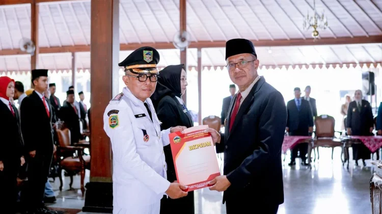 135 Pejabat Fungsional dan Administrasi Pemkab Banyumas Resmi Dilantik
