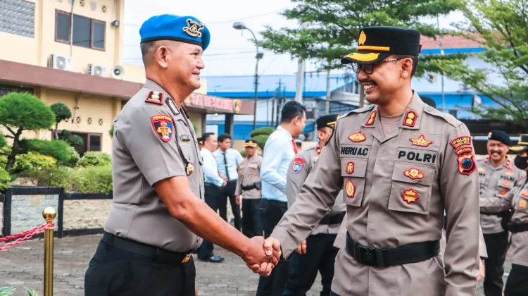 AKP Bambang Gatot Harwanto Menerima Kenaikan Pangkat Menjelang Purna Tugas