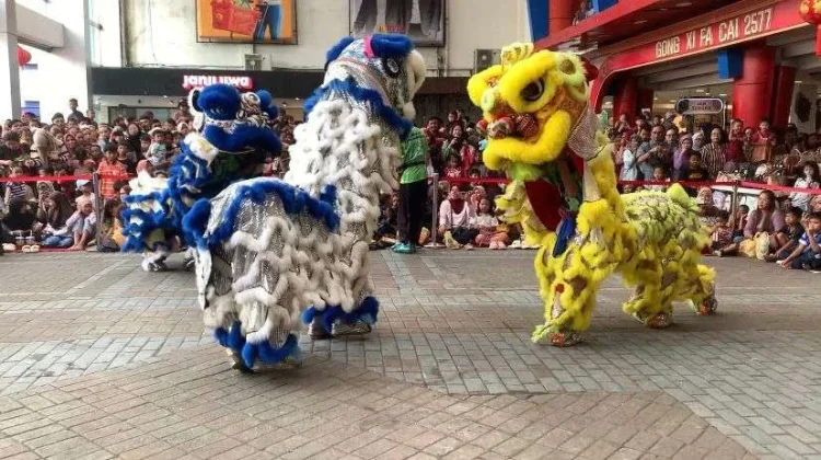Cap Go Meh Digelar Sore, Warga Bisa Ngabuburit Sambil Nonton Barongsai