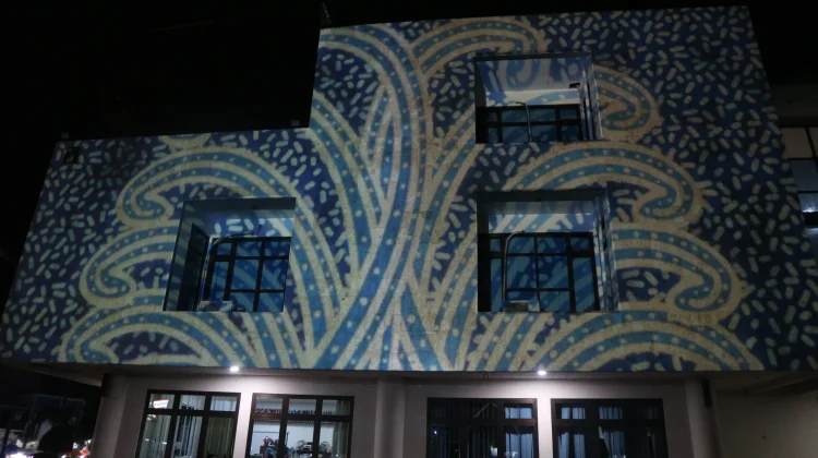 UMP Hadirkan Warna Baru Melalui Light Art Festival