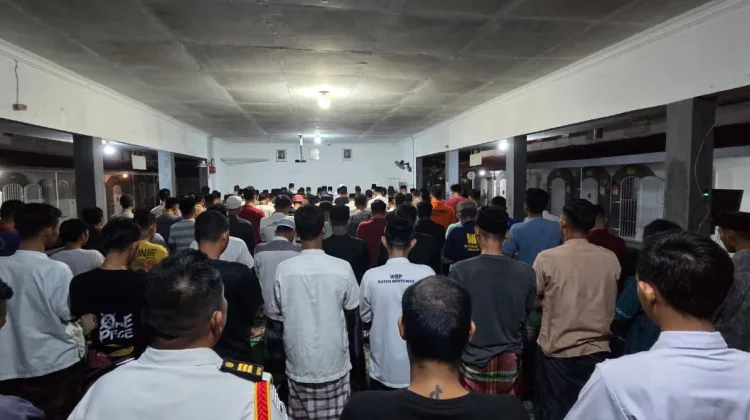 Warga Binaan Rutan Banyumas Laksanakan Salat Ghaib