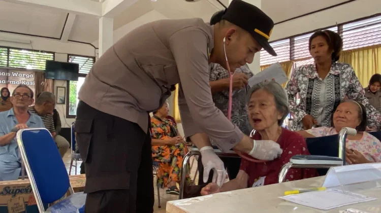 Polres Purbalingga Gelar Bakti Sosial dan Kesehatan di Panti Wreda