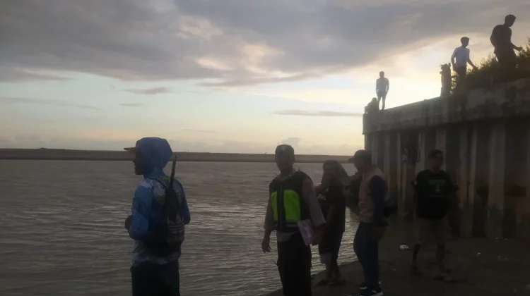 Pelajar Tenggelam di Muara Sungai Lukulo Kebumen, Tim Gabungan Lakukan Pencarian