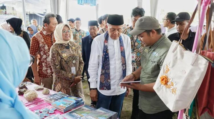 Wakil Ketua DPR RI Apresiasi Keberhasilan Pemkab Kebumen Turunkan Angka Kemiskin