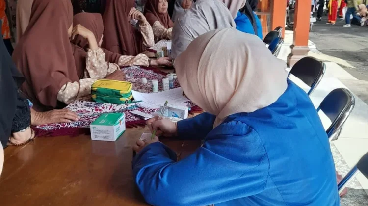 'Aisiyah Karang Pucung Isi Ramadan, Pengajian dan Kegiatan Sosial