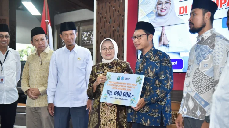 Pemkab Kebumen Cairkan Insentif Tahap I untuk 300 Guru Ngaji