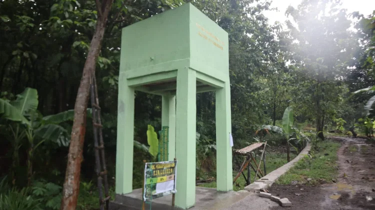 Atasi Krisis Air Bersih, TMMD Kodim Brebes Bangun Bak Penampungan