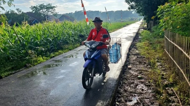 Jalan Rabat Beton TMMD Rampung, Pengusaha Galon Tak Memanggul