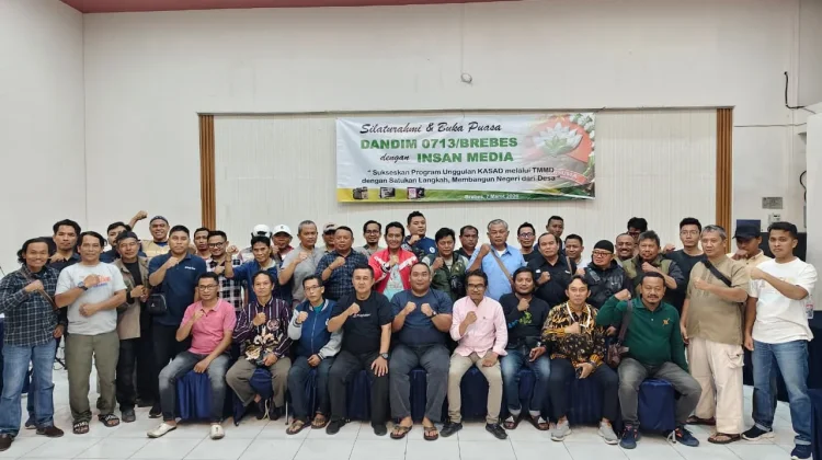 Dandim Brebes dan Media Sinergi Sukseskan TMMD Desa