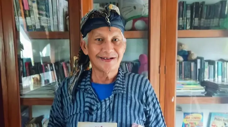 Saeran Samsidi, Budayawan penggerak Literasi dari Banyumas