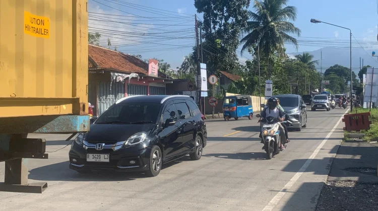 H-5 Lebaran, Lalu Lintas di Ruas Ajibarang Ramai Lancar