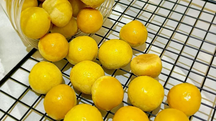 Usaha Kue Kering di Purwokerto Kian Menjanjikan jelang Lebaran