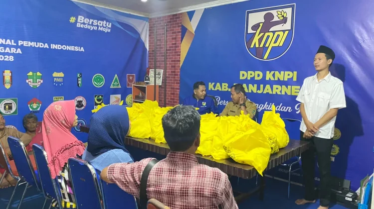 Menjelang Lebaran KNPI Banjarnegara Salurkan 1.300 Paket Sembako