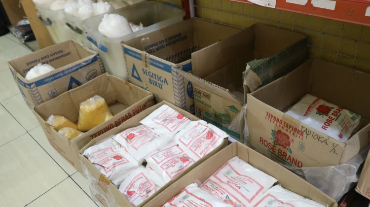 Stok Bahan Kue di Pedagang Menipis jelang Lebaran