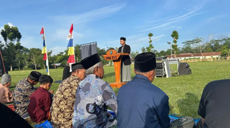 Sebagian Warga Cilongok Hari ini Laksanakan Shalat Id