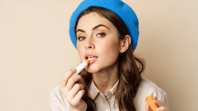 Bibir Sehat Bukan Cuma Makeup, Lip Balm dan Lip Oil Bisa Jadi Andalan Perawatan